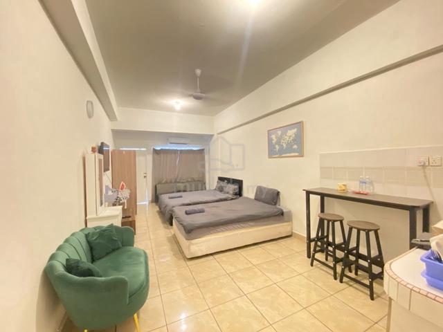 Api-Api Apartment 1
