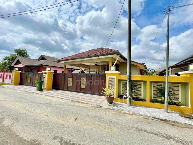 Banglo Kg Gong Pasir, Dungun 1
