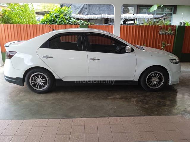 2010 Kia FORTE 1.6  SX (A) - 4