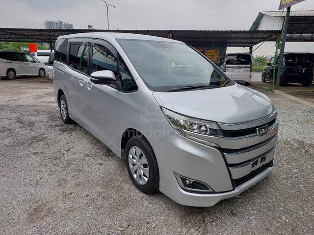 2021 Toyota voxy NOAH 2.0 auto start - 1