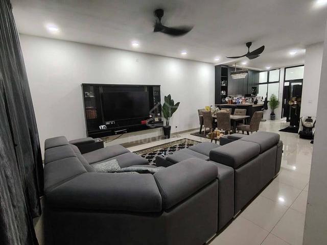 Senadi Hills near Bukit Indah, G&G 22x70sf Double Storey Terrace 1