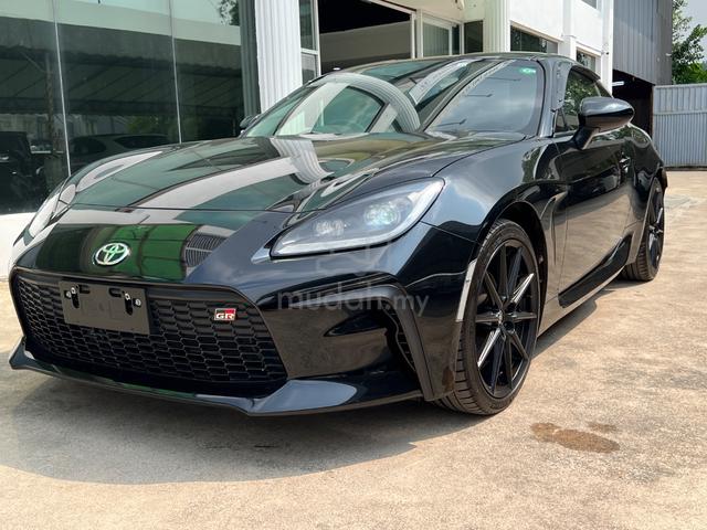 2023 Toyota GR86 2.4 RZ AUTO FULL BLACK - 2