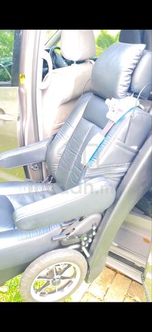 2004 Toyota ALPHARD 3.0 MS MNH10W (A) - 5