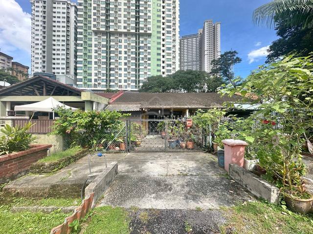 FACING OPEN FRONT & BACK Single Storey Seksyen 14 Petaling Jaya 1