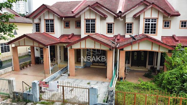 RUMAH TERES SESUAi BUAT PEJABAT DEPAN SUK, AIR KELANTAN, TELIPOT 1