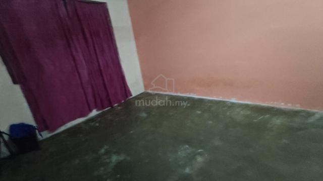 Rumah Pangsa Batu Berendam 1