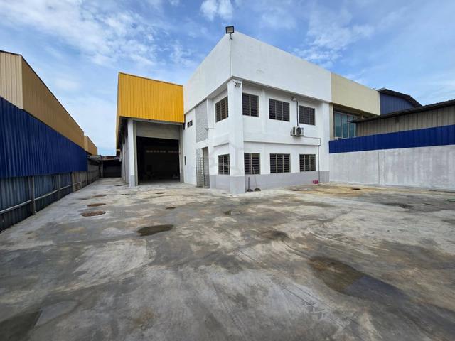 FOR RENT 1.5 Storey Semi-D Factory Pandamaran Port Klang with cf ready 1