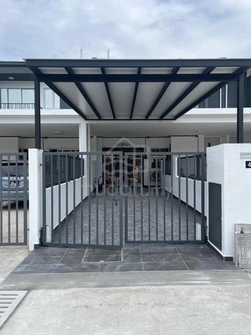 Ground Floor Booking RM1000 Townhouse Taman Pandamaran Permai 1