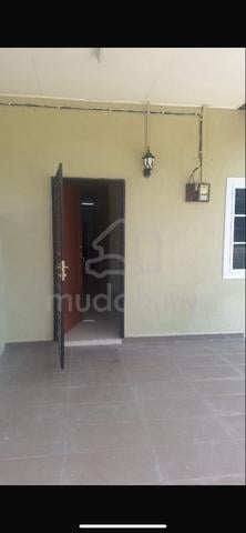 Rumah untuk disewa di permatang pasir, muar 1