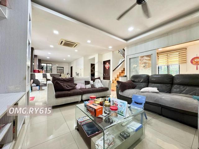Aman perdana Bungalow 50*80sqft fully reno extended for sale 1