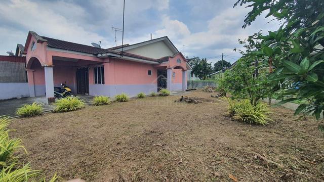 [CORNER]Taman Sri Saujana Kota Tinggi - Non Bumi / Good Condition 👍🏻 1