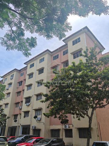 Rumah Pangsa Nilam Sari Flat 1