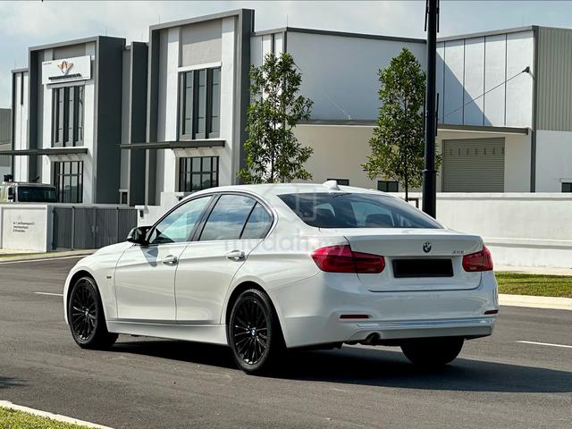 BMW 318i 1.5 TURBO LUXURY🔥4 YEARS WARRANTY‼️‼️‼️ - 4