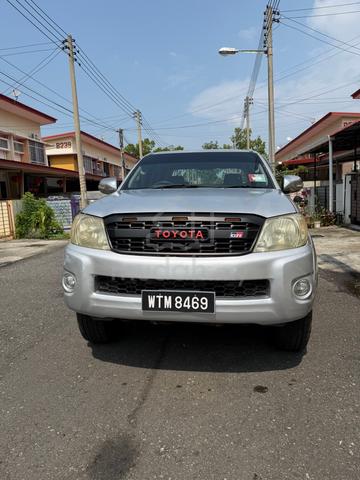 2010 Toyota HILUX 2.5 G MY05 KUN25R FACELIFT (M) - 1