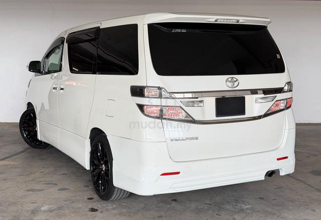 2013 Toyota VELLFIRE 2.4 Z GOLDEN EYES FULL LOAN!! - 3