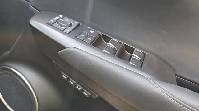 2021 Lexus NX300 2.0 F SPORT SUNROOF 4CAM BSM HUD - 4