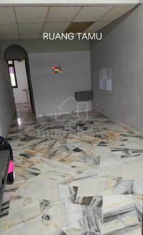 Townhouse for Rent – Taman Bukit Teratai 1