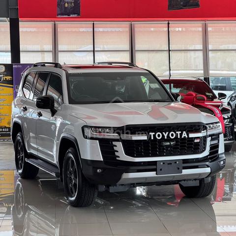 2023 Toyota Land Cruiser 300 3.5 GR Sport V6 - 1
