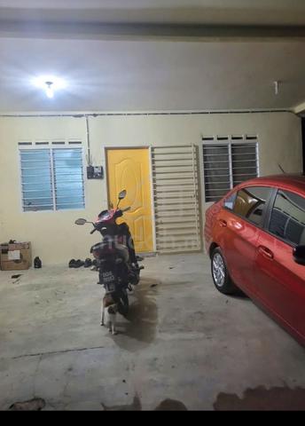 Bilik Sewa Telok Panglima Garang  1