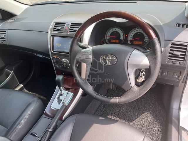 2013 Toyota COROLLA ALTIS 1.8 G FACELIFT (A)F/LOAN - 4