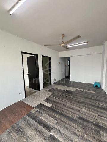 Sri Rakyat Apartment 1