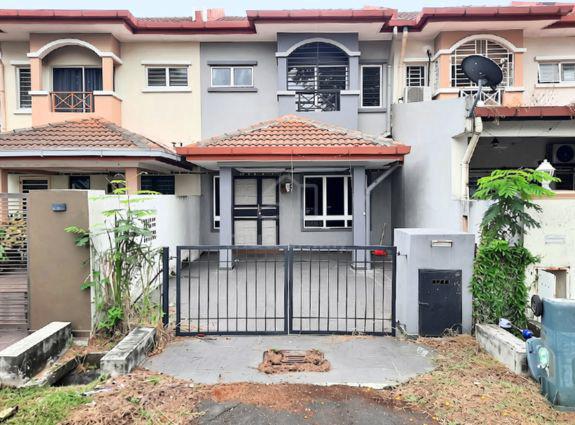 DAH SIAP RENOVATE + MOVE-IN CONDITION Lestari Putra Seri Kembangan 1