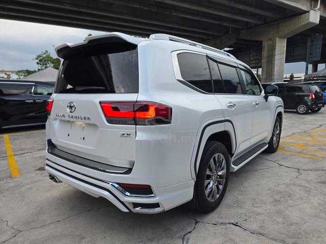 2023 Toyota LANDCRUISER 3.5 ZX LC300 5A/13k - 3
