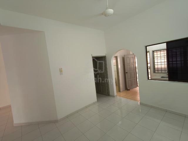Ipoh -Tasek Baru -Refurbished  lot 2 Stry Terrace-10 min to Kinta City 1