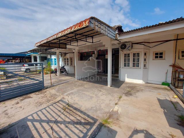 Bercham Single Storey Terrace House (Partly Furnished) For Sales 1