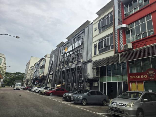 Danga Utama / skudai / sutera 1