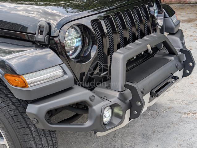 2021 JEEP WRANGLER UNLiMITED SAHARA NOT RUBICON - 4