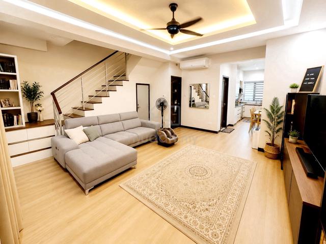 {0 DWNPYT}Renovated Facing Open LBS Irama Perdana@Bandar Puncak Alam 1