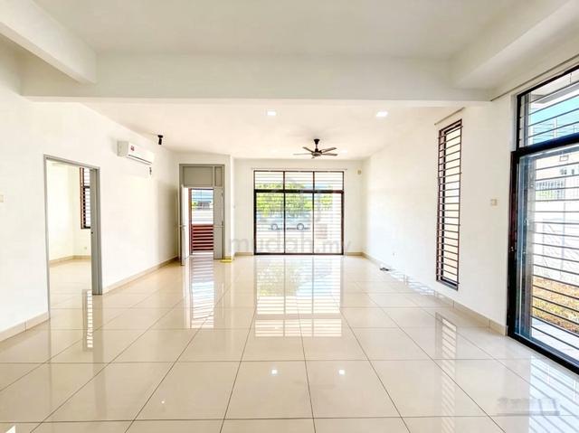 Freehold Semi-Detached House Bandar Tasik Kesuma Beranang Semenyih 1