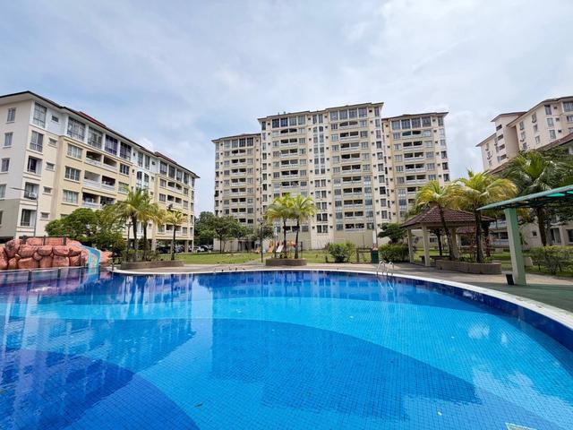 Nilam Puri 1