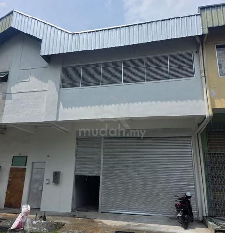 {BEST RENT}1.5 Storey Factory Semenyih Sg Lalang{30x80Sqft)-New Paint 1