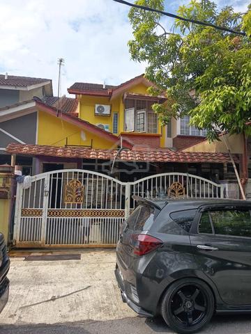 [FACING OPEN] NEAR SCHOOL DOUBLE SToREY TMN DESA DAMAI KAJANG SG MERAB 1