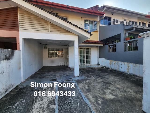 2 Sty house for sale at Taman Equine, Seri Kembangan, Non Bumi Lot 1