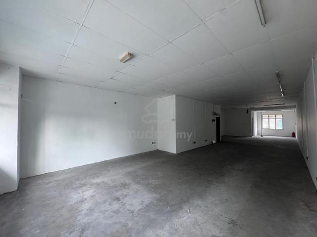 TASEK GELUGOR FIRST FLOOR SHOP LOT FOR RENT|FACIANG MAIN ROAD|20X70Ft| 1