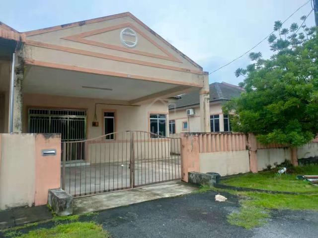 Single Storey Semi-D House For Sale Below RM400K 1