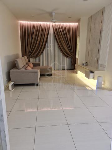 Queens Residences Q1 @ Queens Waterfront 1
