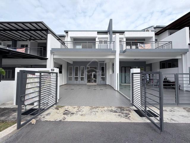 Double Storey Terrace di Taman Desa Ros Paroi Senawang Negeri Sembilan 1