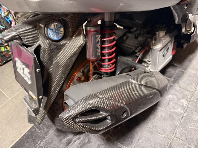 Nmax V2 183cc Full accesories 2022 - photo 6 of 8