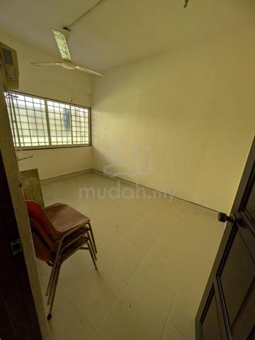 Rumah Flat untuk dijual. 1