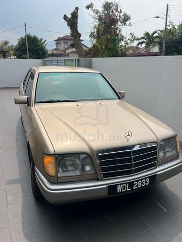 1994 Mercedes Benz E220 2.2 W124 (A) - 1