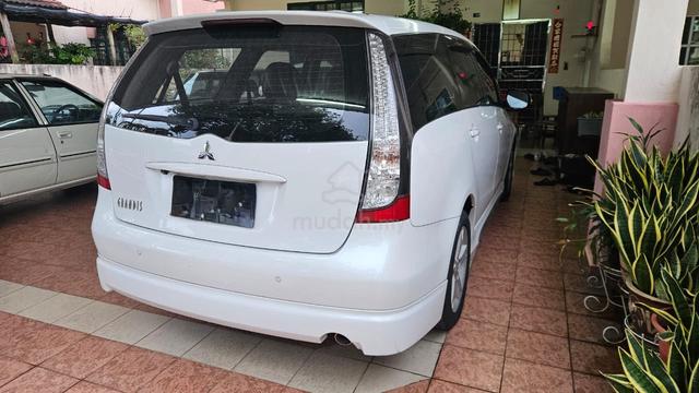 2009 Mitsubishi GRANDIS 2.4 FACELIFT (A) - 2
