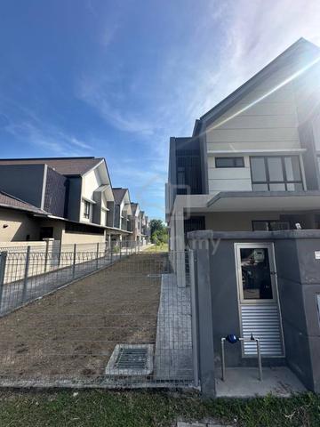 FACING LAKE 🤩 2-Storey CORNER LOT Lily Seksyen U12 Shah Alam FOR SALE 1
