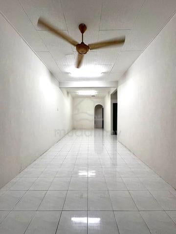 Walk to 99 Speedmart! Single Storey House Taman Pengkalan Maju 1