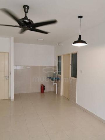 De Bayu Apartment 1