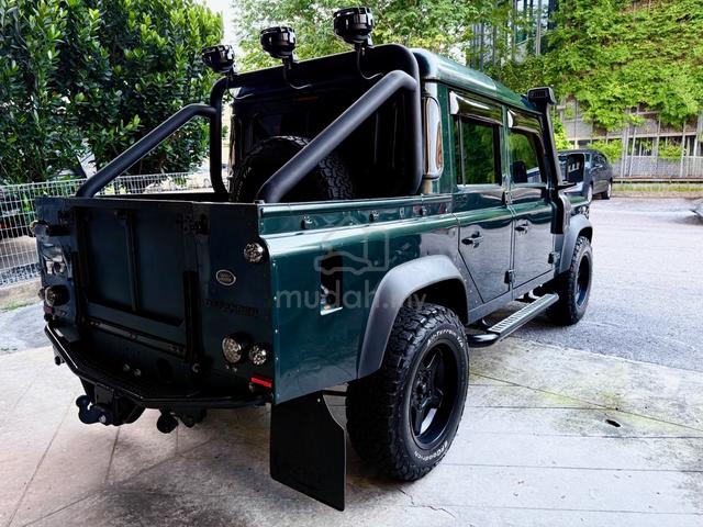 2015 Land Rover Defender 110 Double Cab Pick-Up - 2