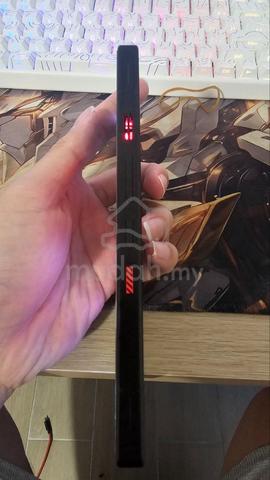 Redmagic 11S Pro 12g ram 256 G - photo 2 of 4